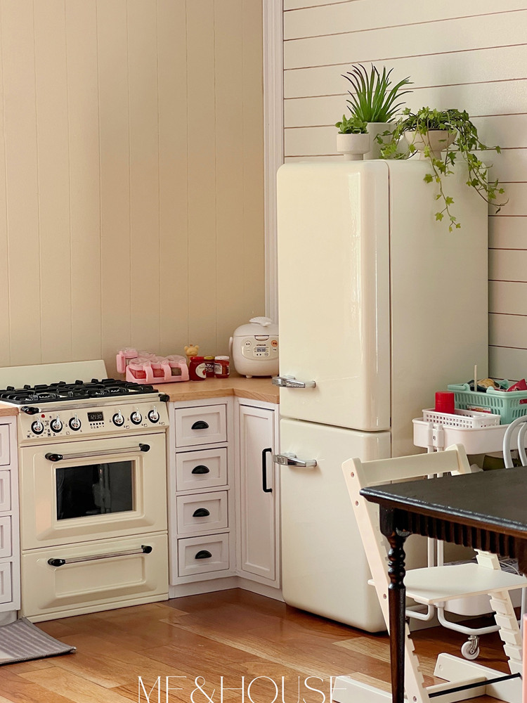 Kitchen Appliances List - Modelo de casa de muñecas, accesorios